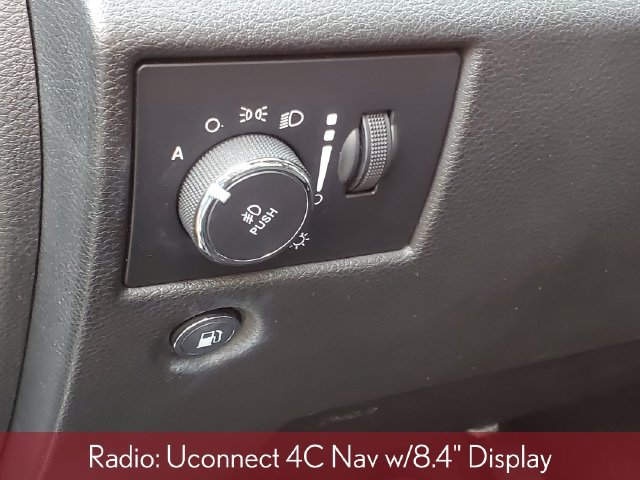 Used 2022 Jeep Grand Cherokee Laredo X AWD/4WD image 8