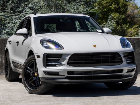 Certified 2021 Porsche Macan AWD/4WD image 6