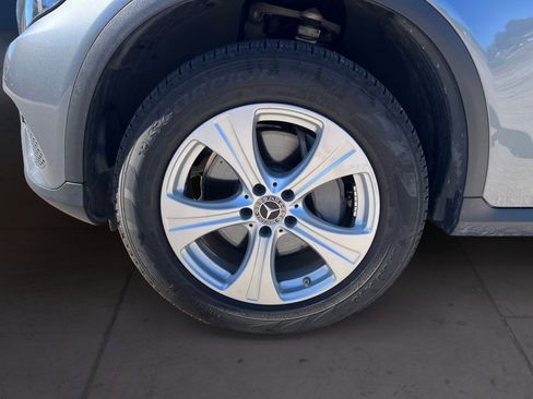 Used 2018 Mercedes-Benz GLC 300 4MATIC image 14