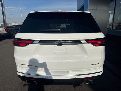Used 2023 Chevrolet Traverse Premier AWD/4WD image 7
