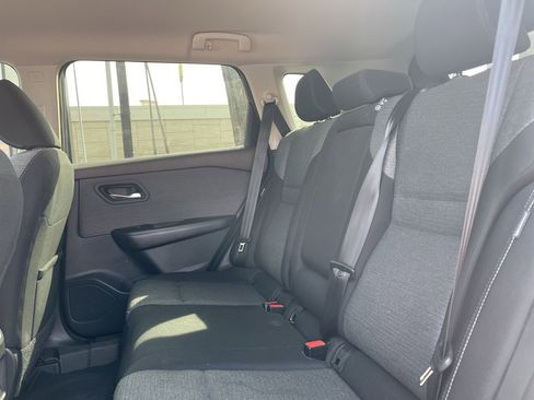 Used 2023 Nissan Rogue SV image 19