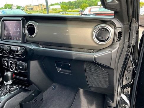 Used 2023 Jeep Gladiator Overland AWD/4WD image 21