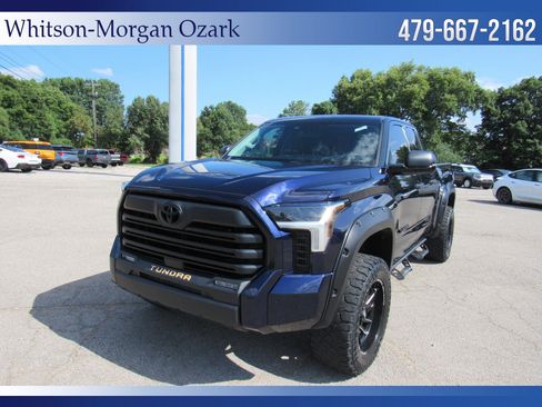 Used 2023 Toyota Tundra SR5 w/ SR5 Convenience Package AWD/4WD image 2