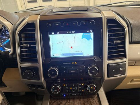 Used 2019 Ford F250 Lariat w/ Tow Technology Bundle AWD/4WD image 14