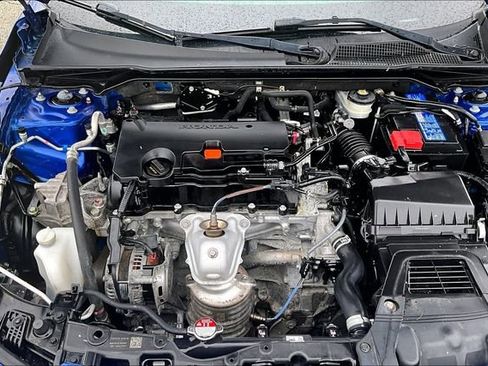 Used 2022 Honda Civic Sport image 9