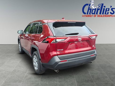 Used 2023 Toyota RAV4 LE AWD/4WD image 5