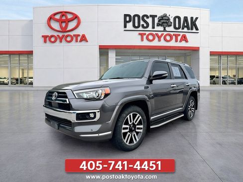 Used 2021 Toyota 4Runner Limited AWD/4WD image 2