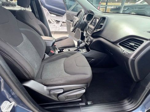 Used 2020 Jeep Cherokee Latitude image 30