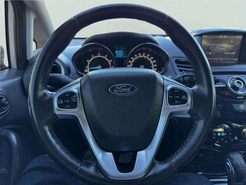 Used 2014 Ford Fiesta Titanium image 27