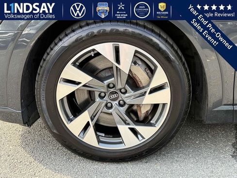 Used 2022 Audi e-tron Premium image 8