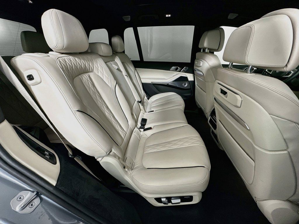 Used 2024 BMW X7 M60i w/ Executive Package AWD/4WD image 29