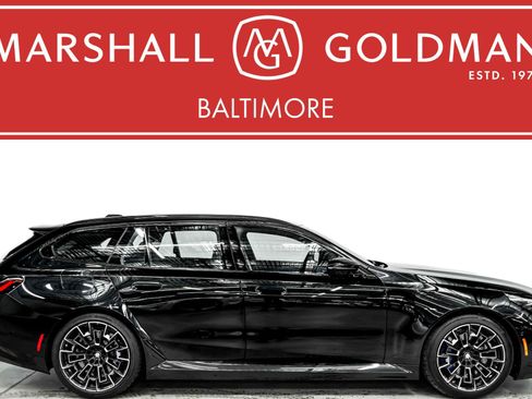 Used 2025 BMW M5 Touring w/ M Driver's Package AWD/4WD image 1
