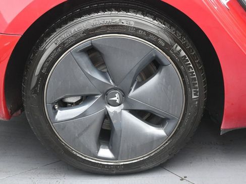 Used 2018 Tesla Model 3 Long Range RWD image 37