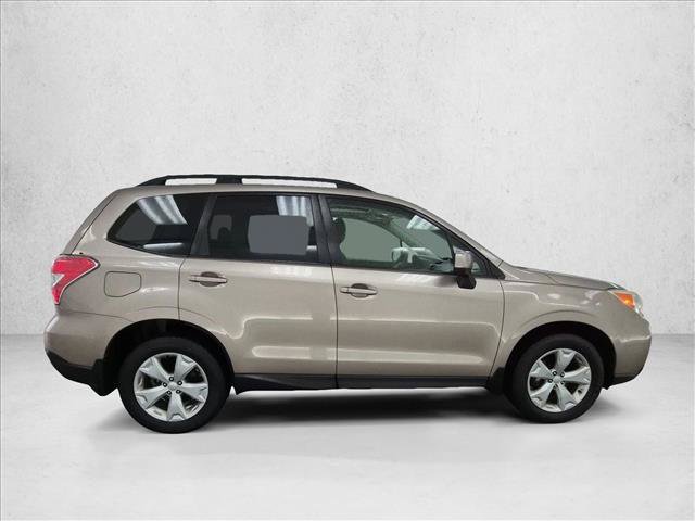 Used 2015 Subaru Forester 2.5i Premium w/ Protection Package #1 AWD/4WD image 4