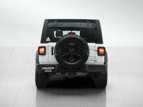 Used 2023 Jeep Wrangler Unlimited Sport AWD/4WD image 5