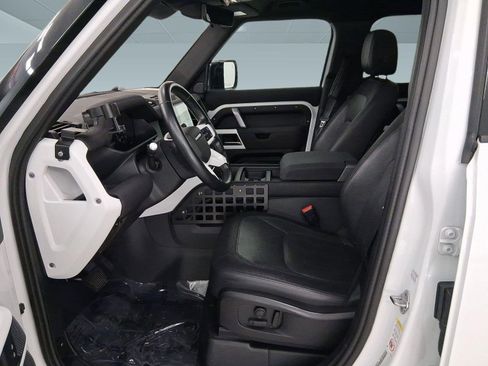 Used 2022 Land Rover Defender 110 X-Dynamic SE image 5