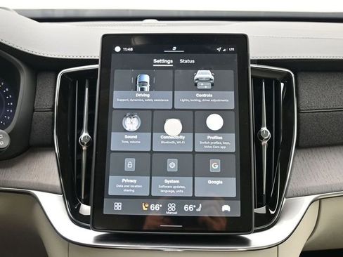 New 2026 Volvo XC90 B6 Ultra w/ Protection Package image 16