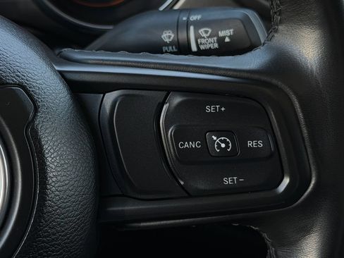Used 2022 Jeep Gladiator Sport AWD/4WD image 14