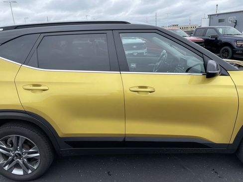 Used 2021 Kia Seltos S image 30