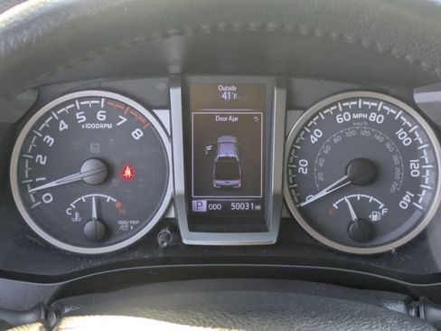 Used 2020 Toyota Tacoma SR5 image 19