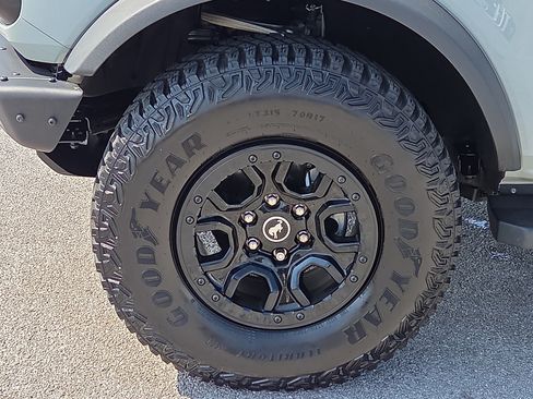 Used 2024 Ford Bronco Wildtrak AWD/4WD image 7