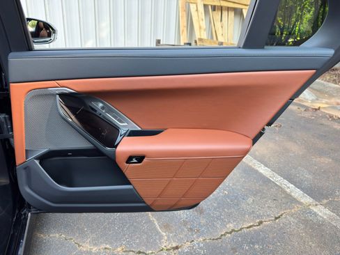 Used 2025 BMW i7 xDrive60 w/ Executive Package AWD/4WD image 58