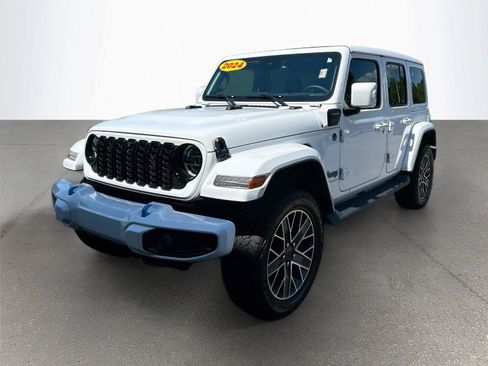 Used 2024 Jeep Wrangler High Altitude AWD/4WD image 8