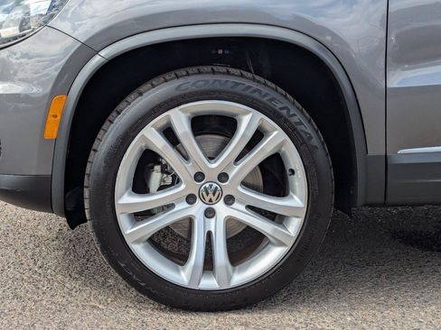 Used 2013 Volkswagen Tiguan SEL AWD/4WD image 40