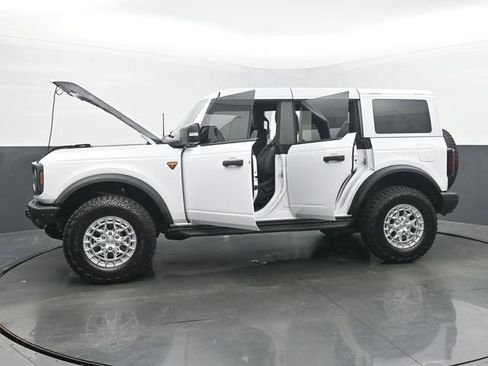 Used 2025 Ford Bronco Badlands AWD/4WD image 53