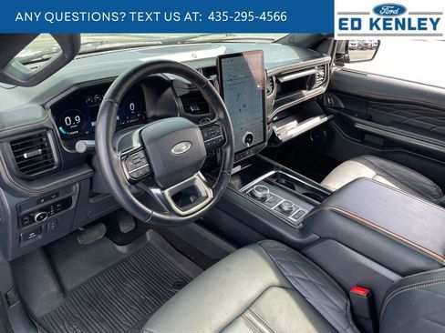 Used 2023 Ford Expedition Max Platinum image 4