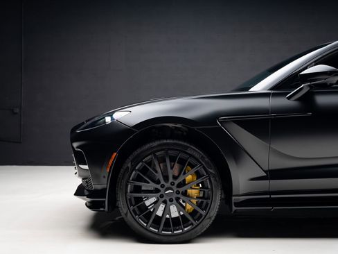 Used 2023 Aston Martin DBX 707 image 18