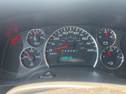 Used 2018 Chevrolet Express 2500 LT w/ LT Preferred Equipment Group image 19