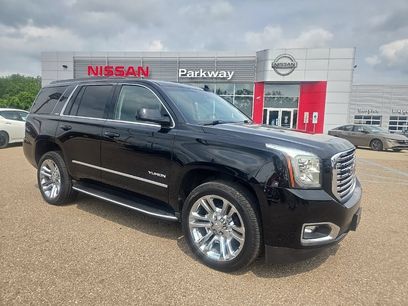 Used 2017 GMC Yukon SLT w/ Premium Edition
