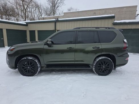 Used 2023 Lexus GX 460 460 image 2