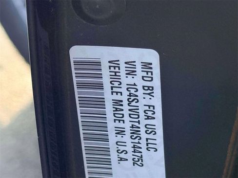 Used 2022 Jeep Wagoneer Series III w/ Flexible Seating Group image 14