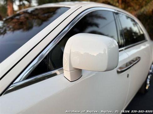 Used 2010 Rolls-Royce Ghost RWD image 11