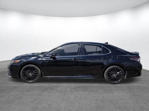 Used 2023 Toyota Camry XSE FWD image 8