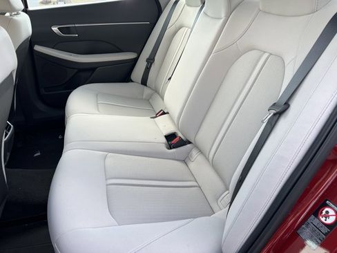 Used 2023 Hyundai Sonata SEL w/ Cargo Package image 10