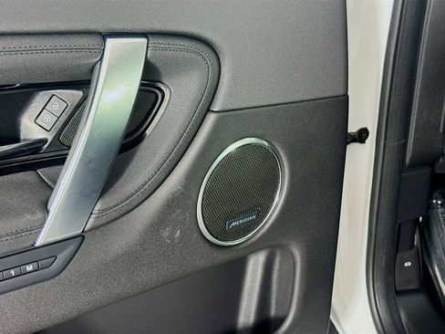 Used 2024 Land Rover Discovery Sport S image 21