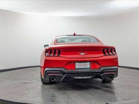 Used 2024 Ford Mustang Coupe RWD image 7