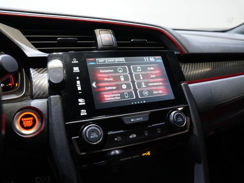 Used 2018 Honda Civic Type R image 42