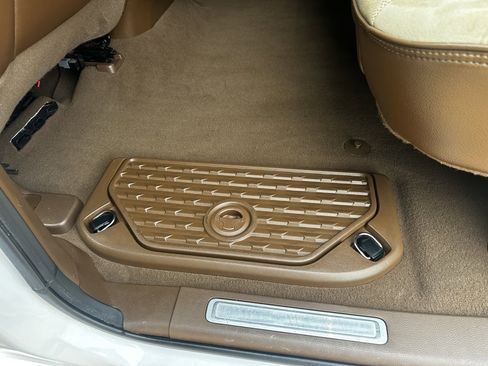 Used 2019 RAM 1500 Laramie image 31