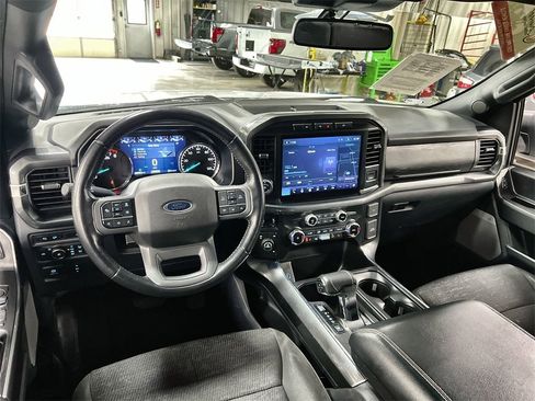 Used 2022 Ford F150 XLT w/ Equipment Group 302A High image 18