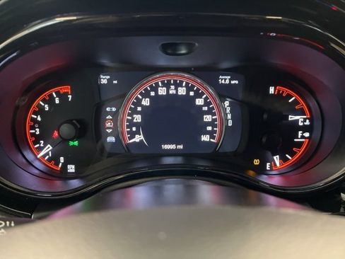 Certified 2024 Dodge Durango SXT image 17