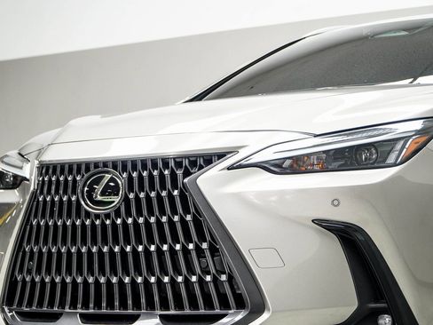 Used 2022 Lexus NX 350 AWD image 2