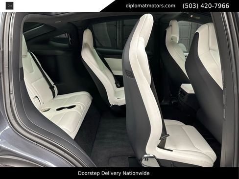 Used 2019 Tesla Model X Performance image 25