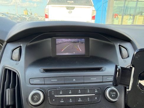 Used 2017 Ford Focus S FWD image 8