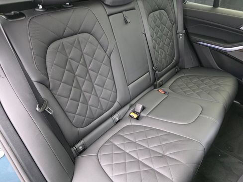 Used 2025 BMW X5 sDrive40i RWD image 25