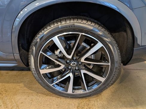 Used 2024 Volvo XC90 B6 Plus w/ Protection Package Premier image 9