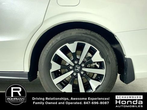 Certified 2026 Honda Odyssey EX-L image 5